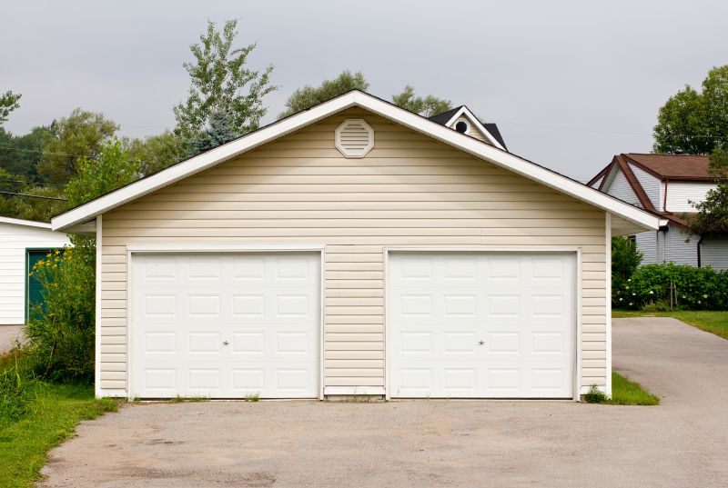 Detached Garage Construction in Pearland, TX